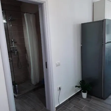 Eka-ban Apartment Navodari