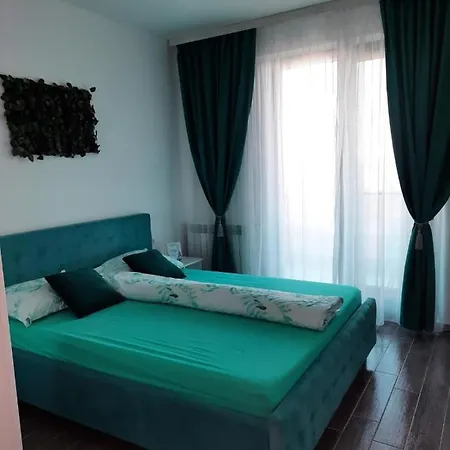 Eka-ban Apartment *