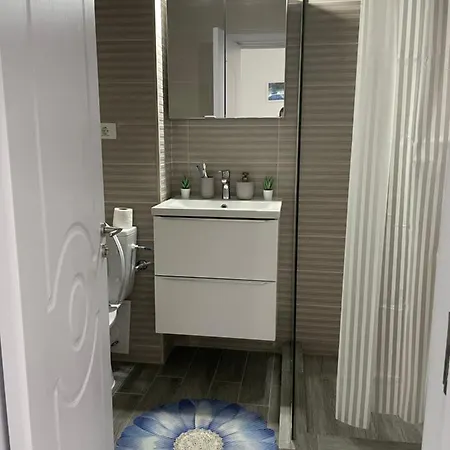 Eka-ban Apartment
